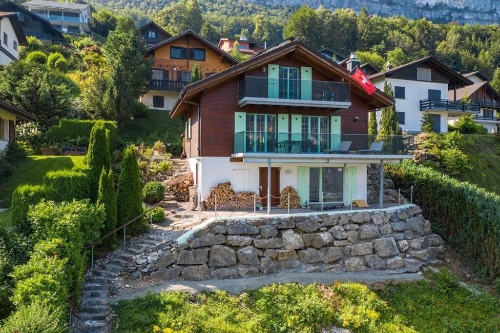 Exklusives Chalet Mit Traumhafter See- Und Bergsicht Seelisberg Eksteriør billede