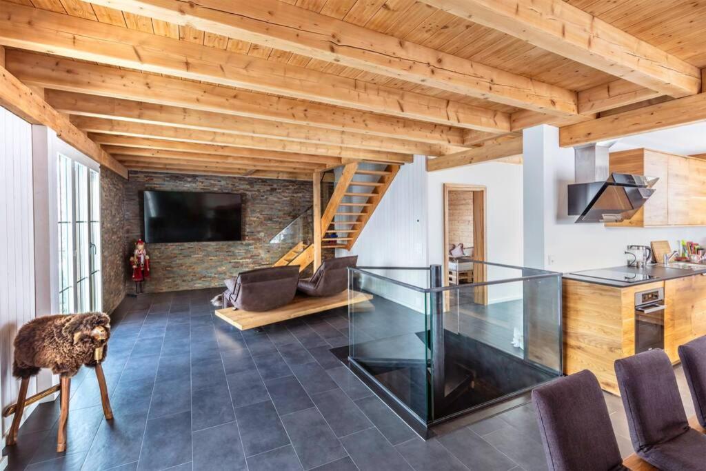 Exklusives Chalet Mit Traumhafter See- Und Bergsicht Seelisberg Eksteriør billede