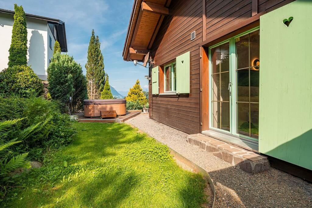 Exklusives Chalet Mit Traumhafter See- Und Bergsicht Seelisberg Eksteriør billede