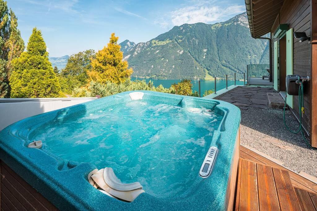 Exklusives Chalet Mit Traumhafter See- Und Bergsicht Seelisberg Eksteriør billede