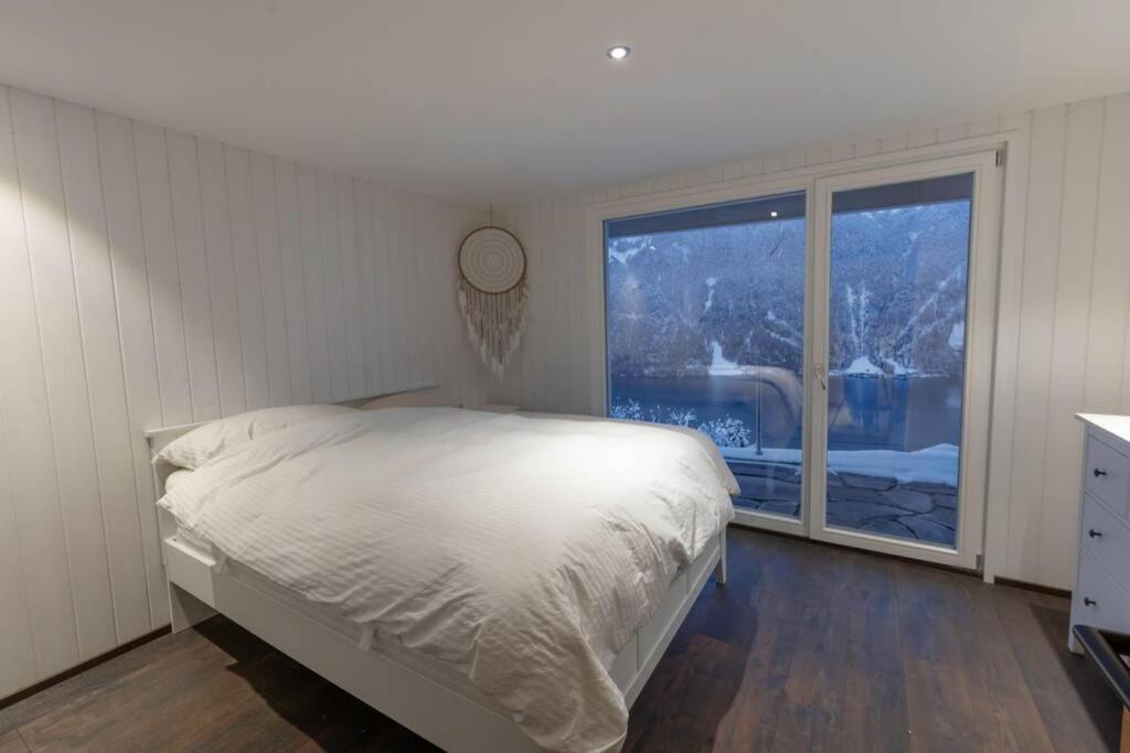 Exklusives Chalet Mit Traumhafter See- Und Bergsicht Seelisberg Eksteriør billede